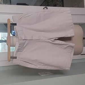 Roundtree and York khaki shorts